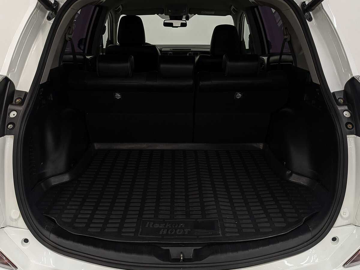 Toyota RAV4 2017 года с пробегом. Фото: #9