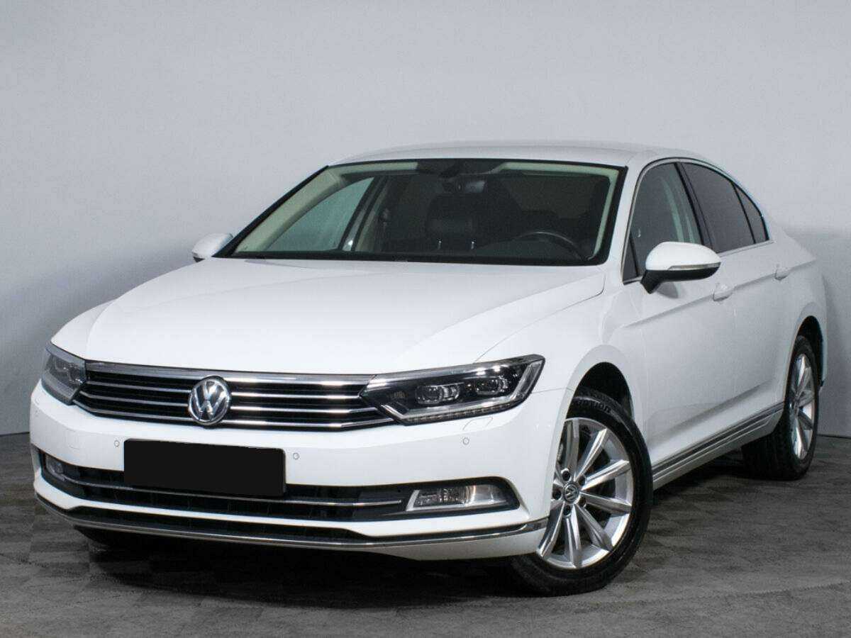 Volkswagen Passat 2017 года с пробегом. Фото: #0