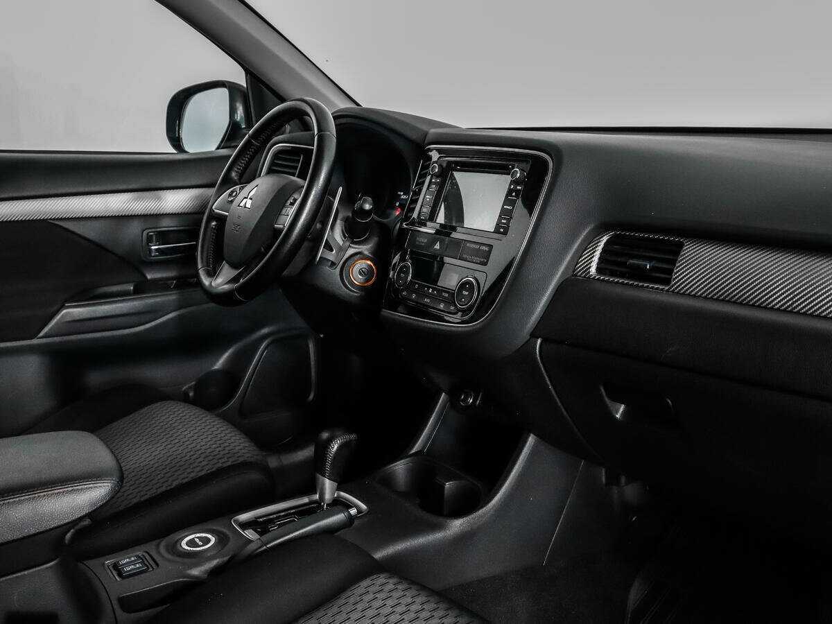 Mitsubishi Outlander 2014 года с пробегом. Фото: #10