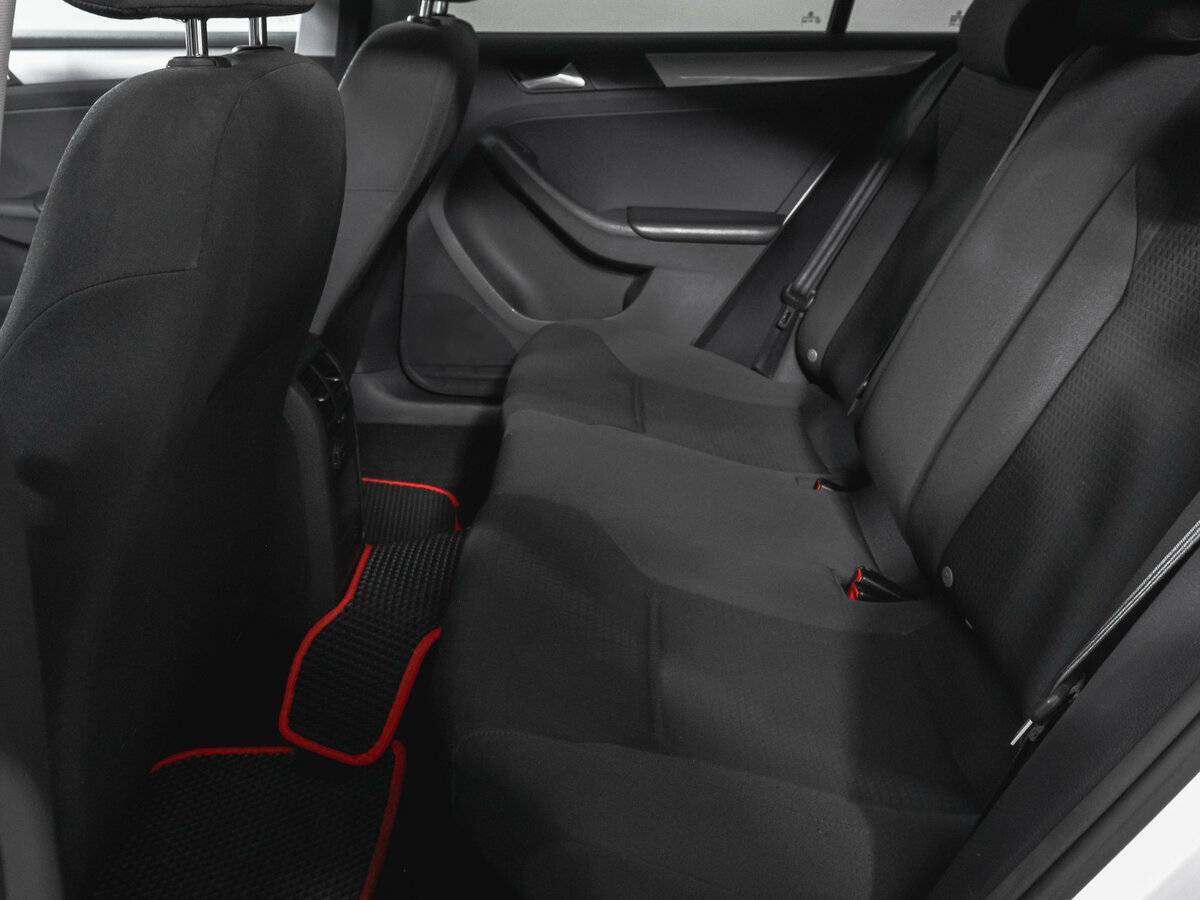 Volkswagen Jetta 2016 года с пробегом. Фото: #9