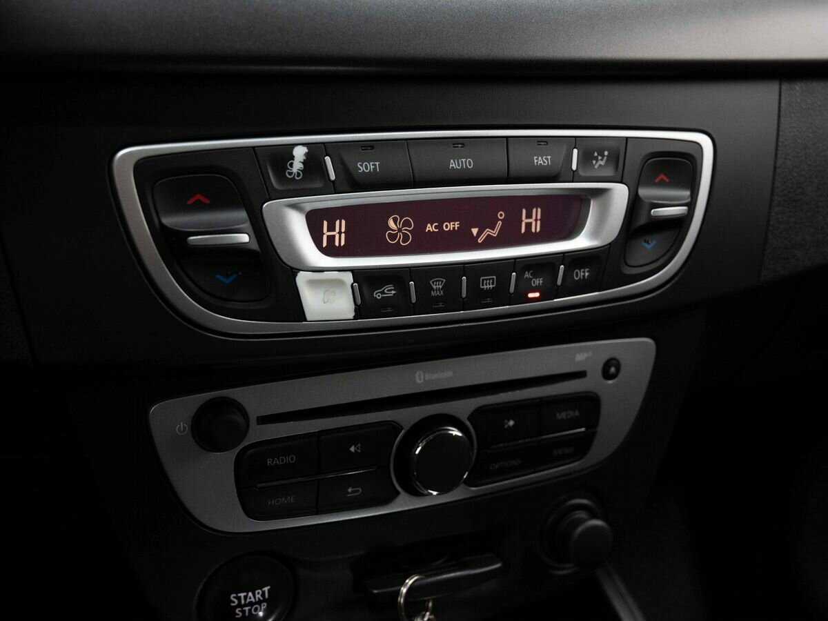 Renault Fluence 2013 года с пробегом. Фото: #20