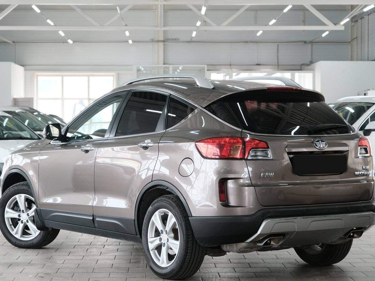 FAW Besturn X80 2017 года с пробегом. Фото: #1