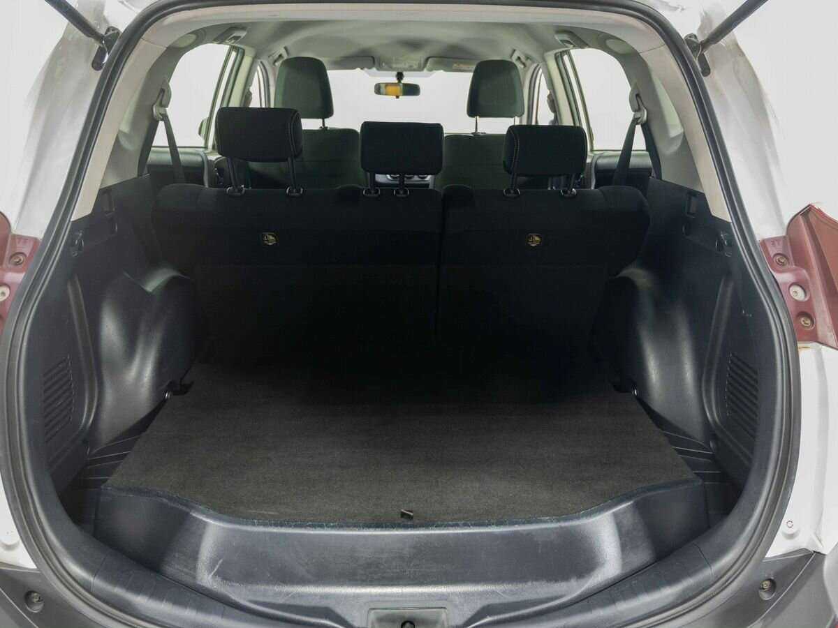 Toyota RAV4 2013 года с пробегом. Фото: #22