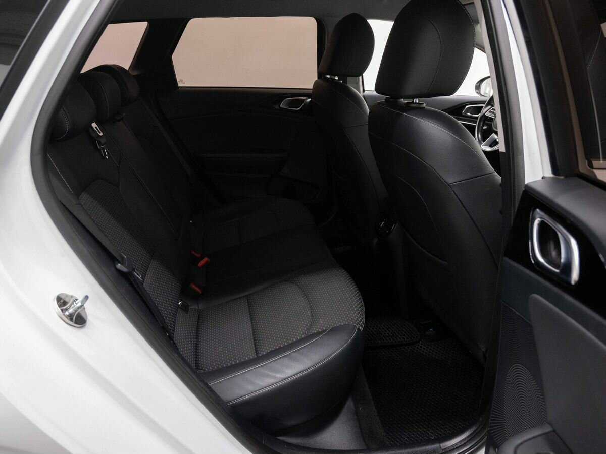 Kia Ceed 2018 года с пробегом. Фото: #9