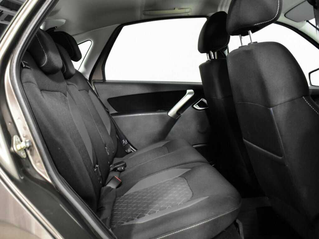 Lada (ВАЗ) Granta 2019 года с пробегом. Фото: #9