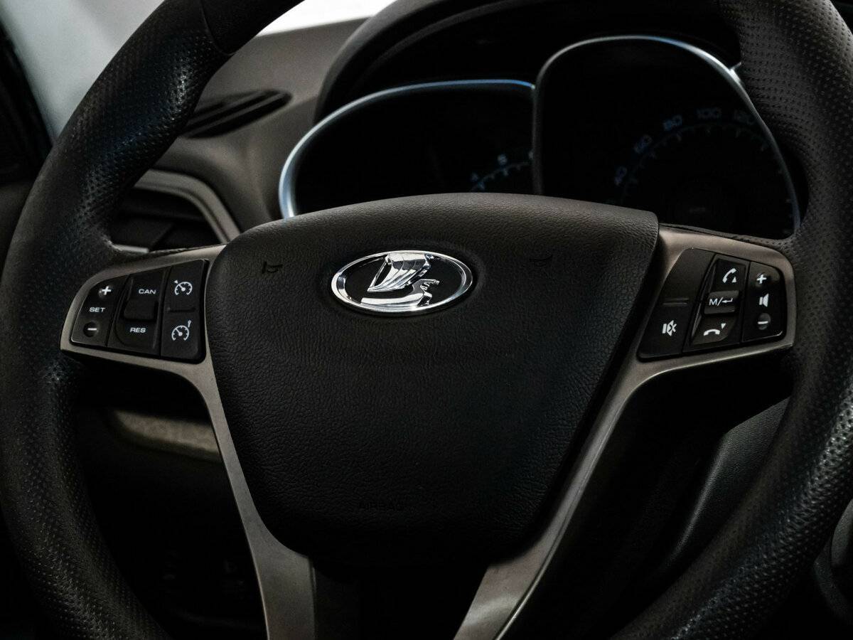 Lada (ВАЗ) Vesta 2016 года с пробегом. Фото: #14