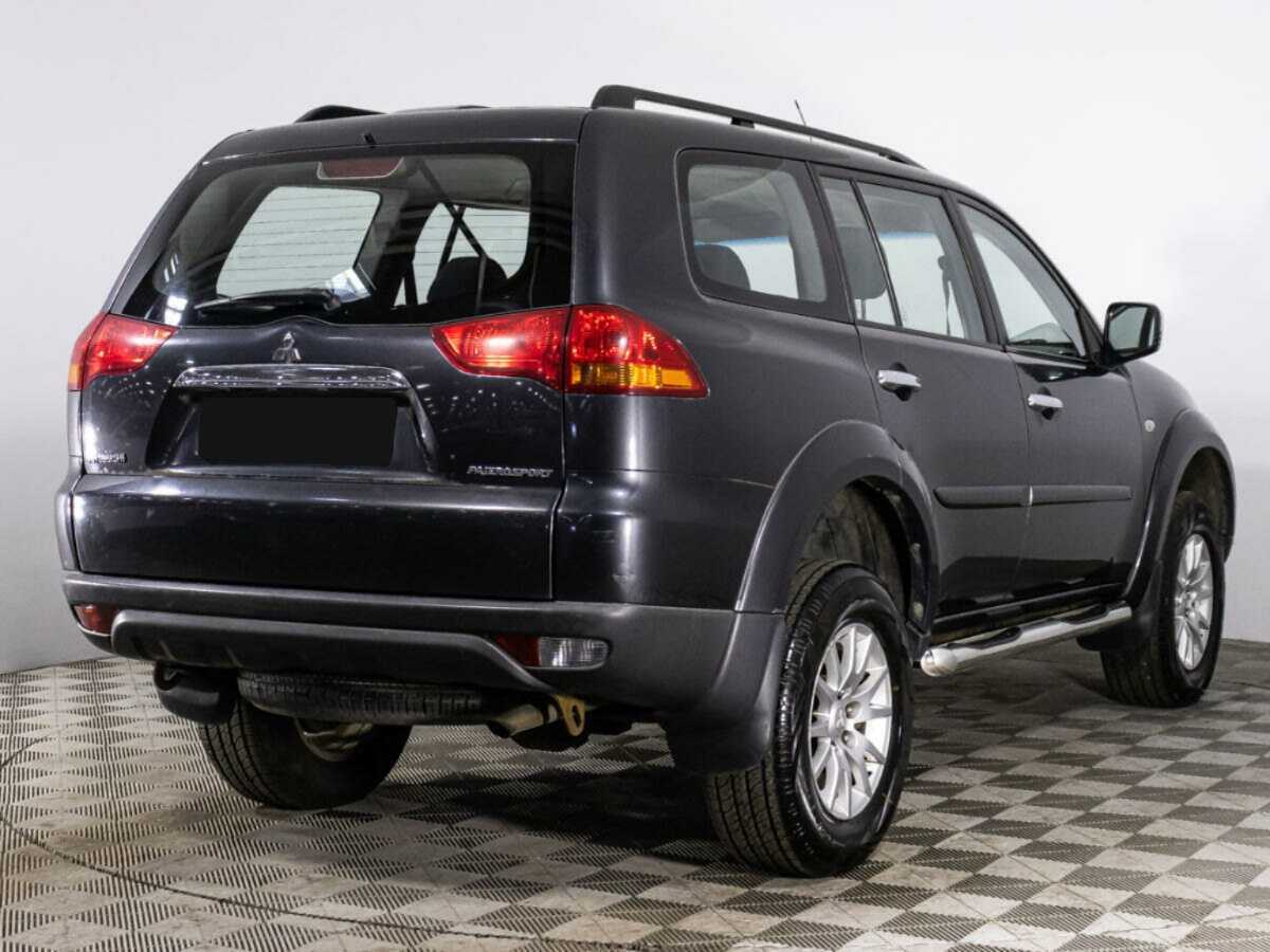 Mitsubishi Pajero Sport 2012 года с пробегом. Фото: #4