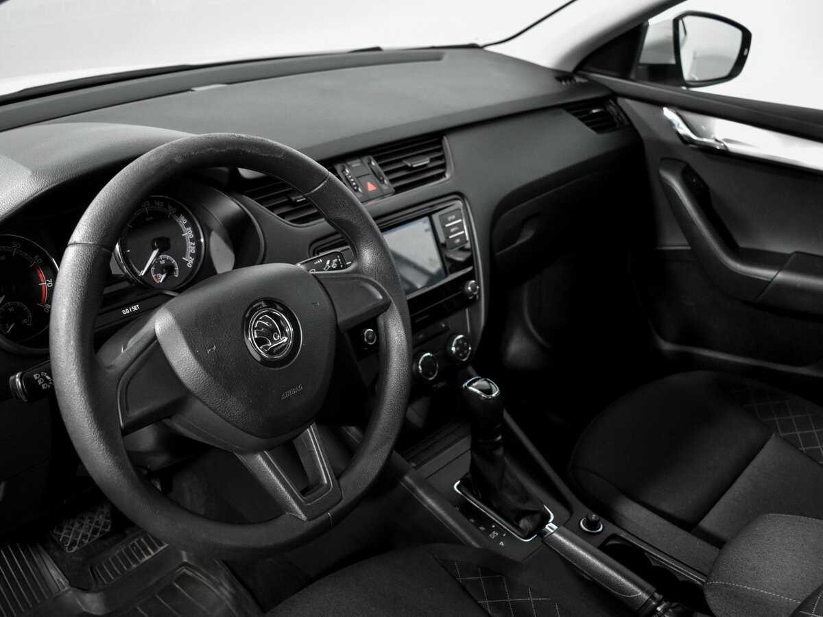 Skoda Octavia 2019 года с пробегом. Фото: #8