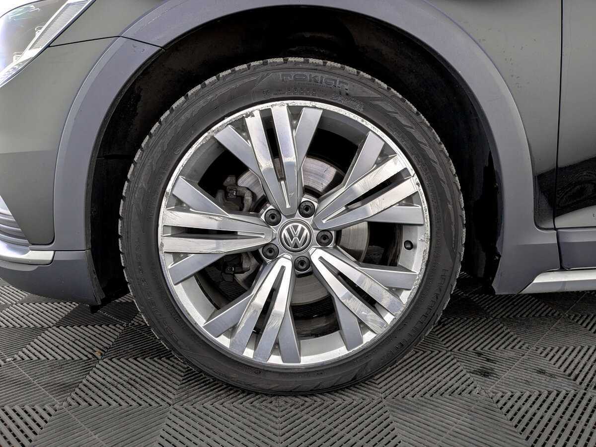 Volkswagen Passat 2018 года с пробегом. Фото: #17