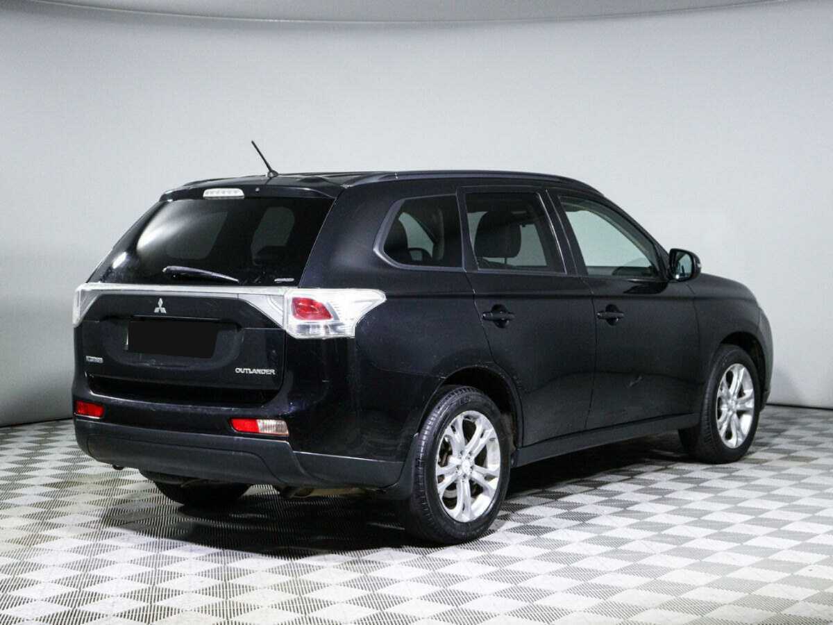 Mitsubishi Outlander 2012 года с пробегом. Фото: #3