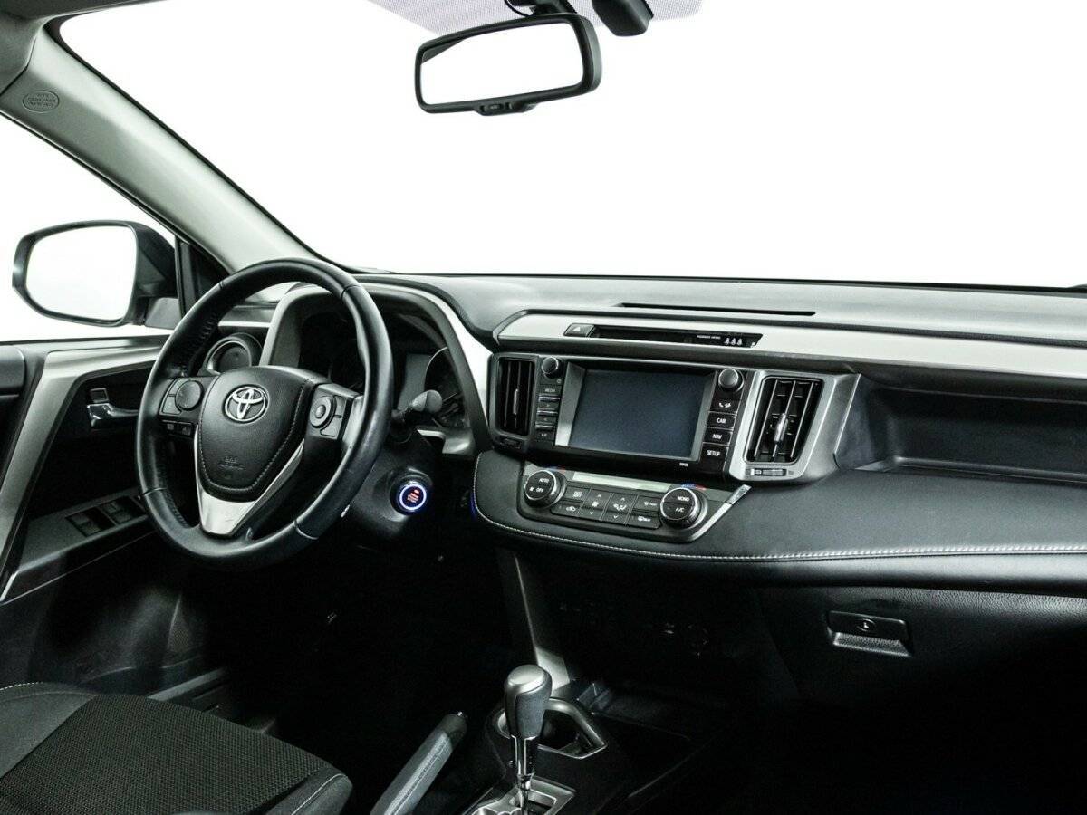 Toyota RAV4 2017 года с пробегом. Фото: #8