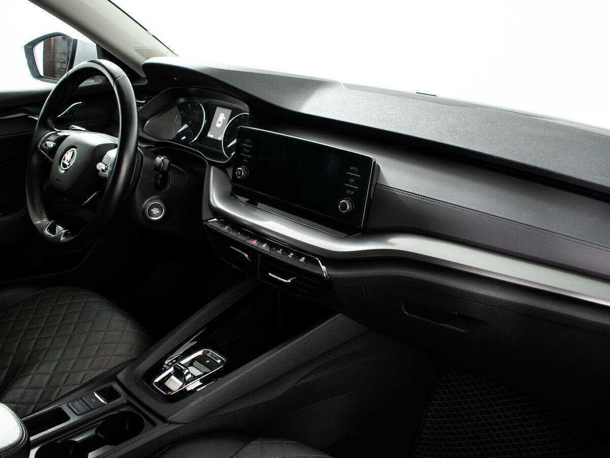 Skoda Octavia 2021 года с пробегом. Фото: #8