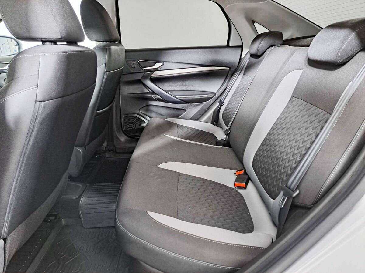 Lada (ВАЗ) Vesta 2023 года с пробегом. Фото: #11