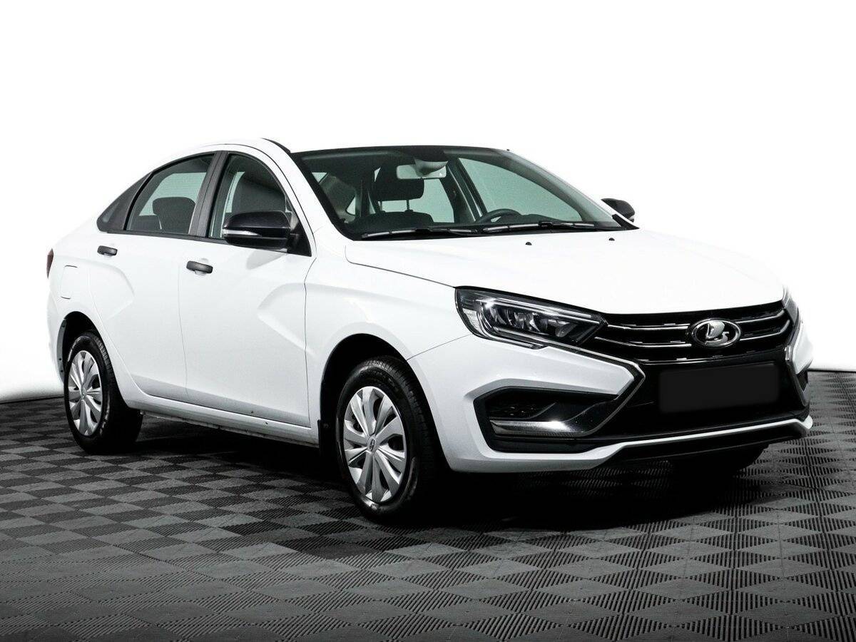 Lada (ВАЗ) Vesta 2023 года с пробегом. Фото: #2