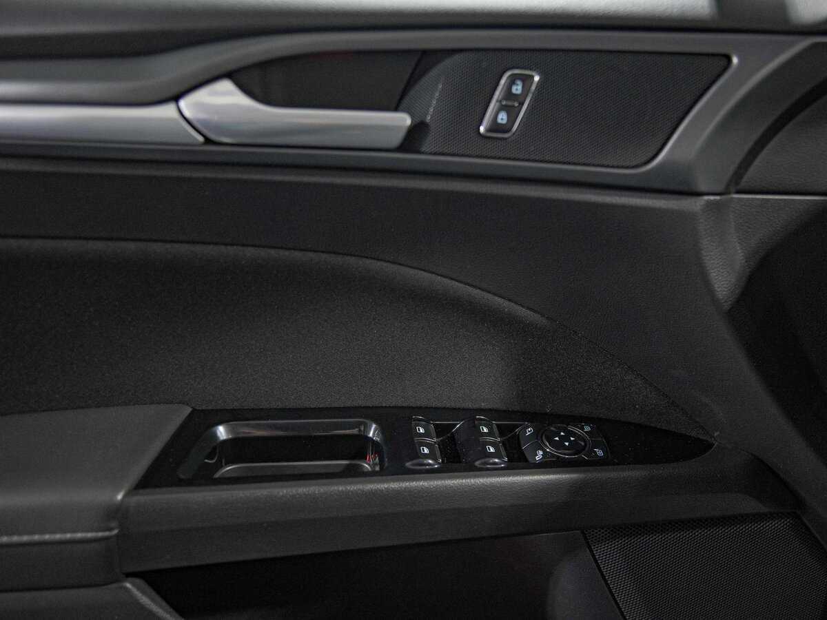 Ford Mondeo 2016 года с пробегом. Фото: #11