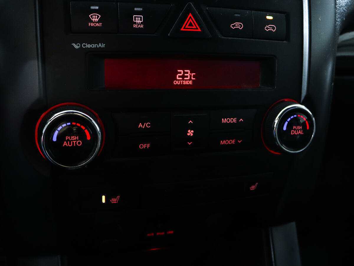 Kia Sorento 2012 года с пробегом. Фото: #12