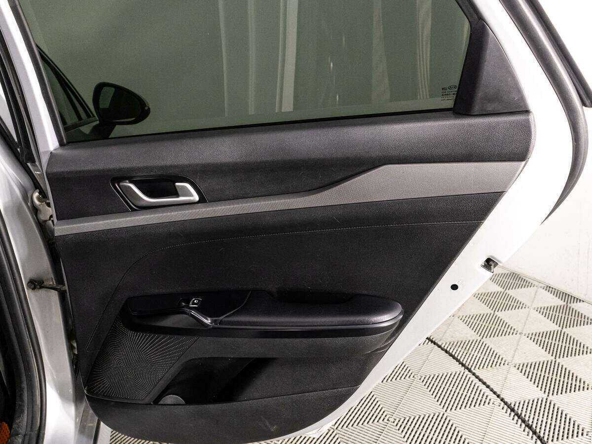 Kia K5 2020 года с пробегом. Фото: #24