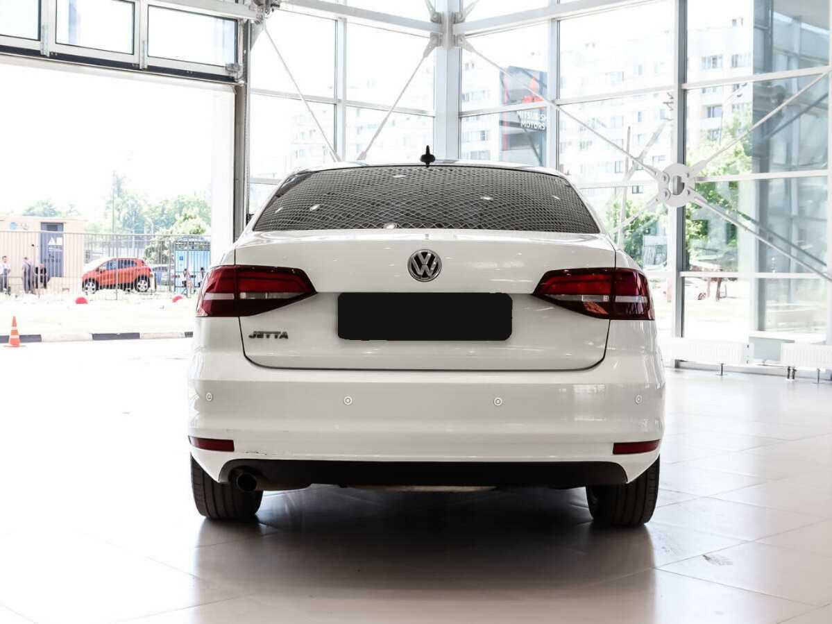 Volkswagen Jetta 2017 года с пробегом. Фото: #5