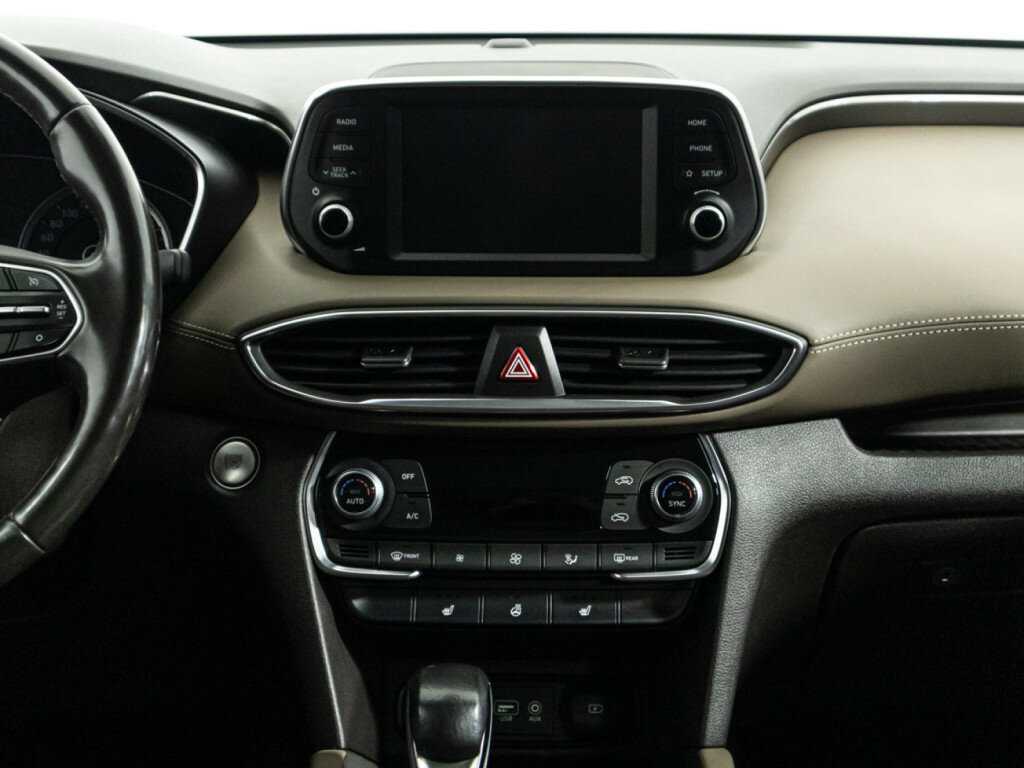 Hyundai Santa Fe 2019 года с пробегом. Фото: #13