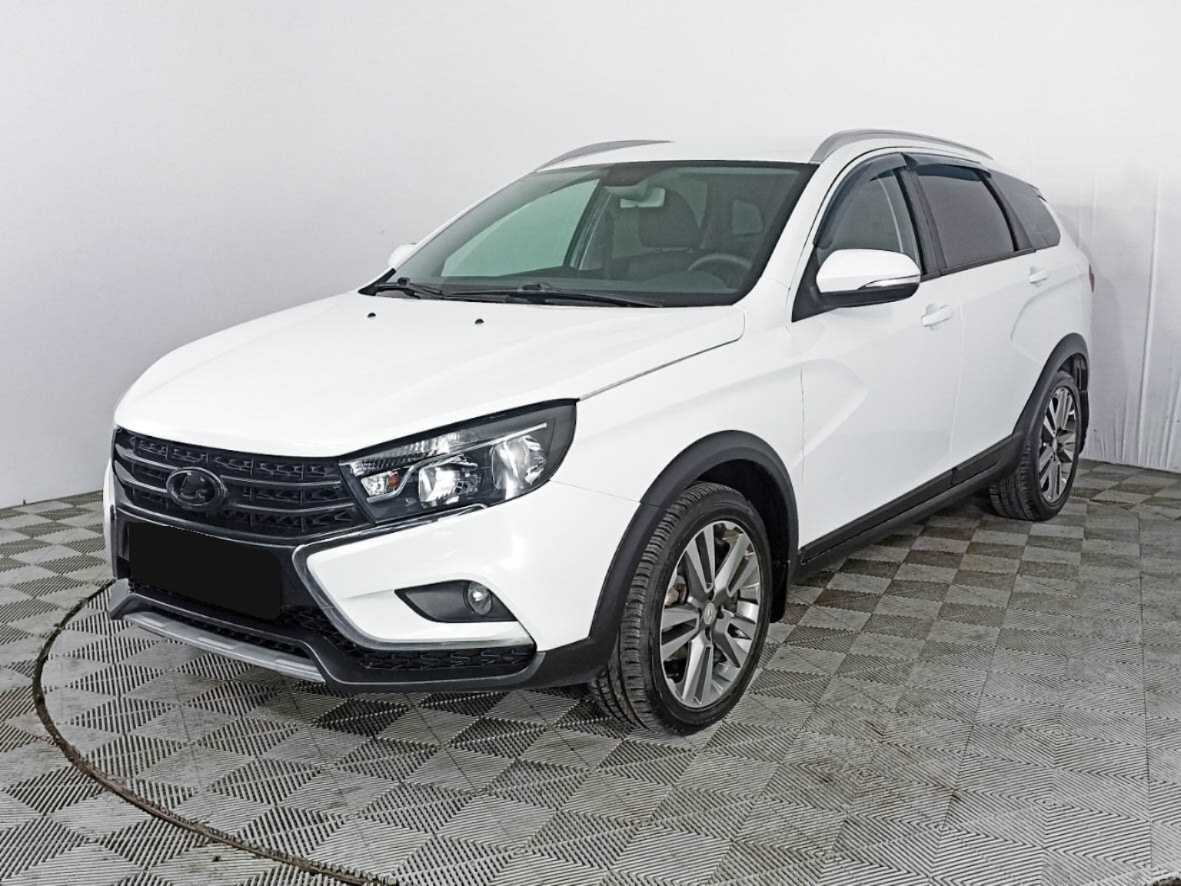 Lada (ВАЗ) Vesta 2017 года с пробегом. Посмотреть фото