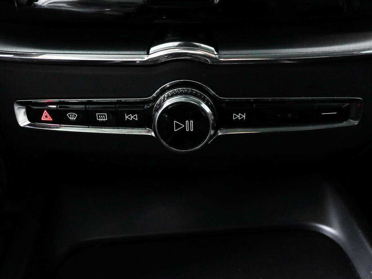 Volvo XC60 2018 года с пробегом. Фото: #18