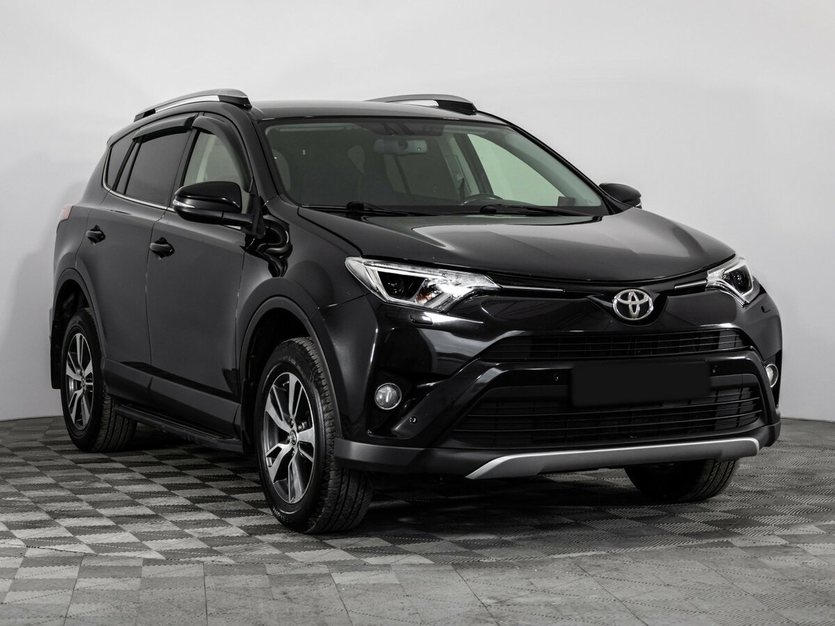 Toyota RAV4 2016 года с пробегом. Фото: #2