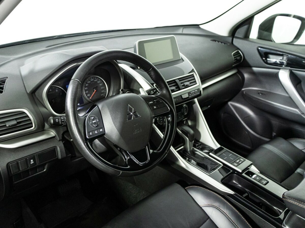 Mitsubishi Eclipse Cross 2018 года с пробегом. Фото: #10