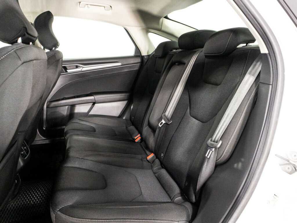 Ford Mondeo 2016 года с пробегом. Фото: #7