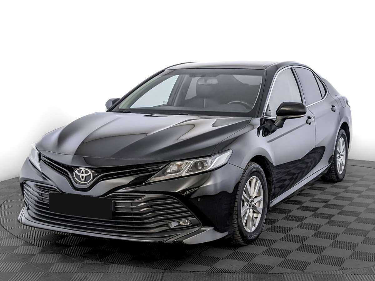 Toyota Camry 2019 года с пробегом. Посмотреть фото