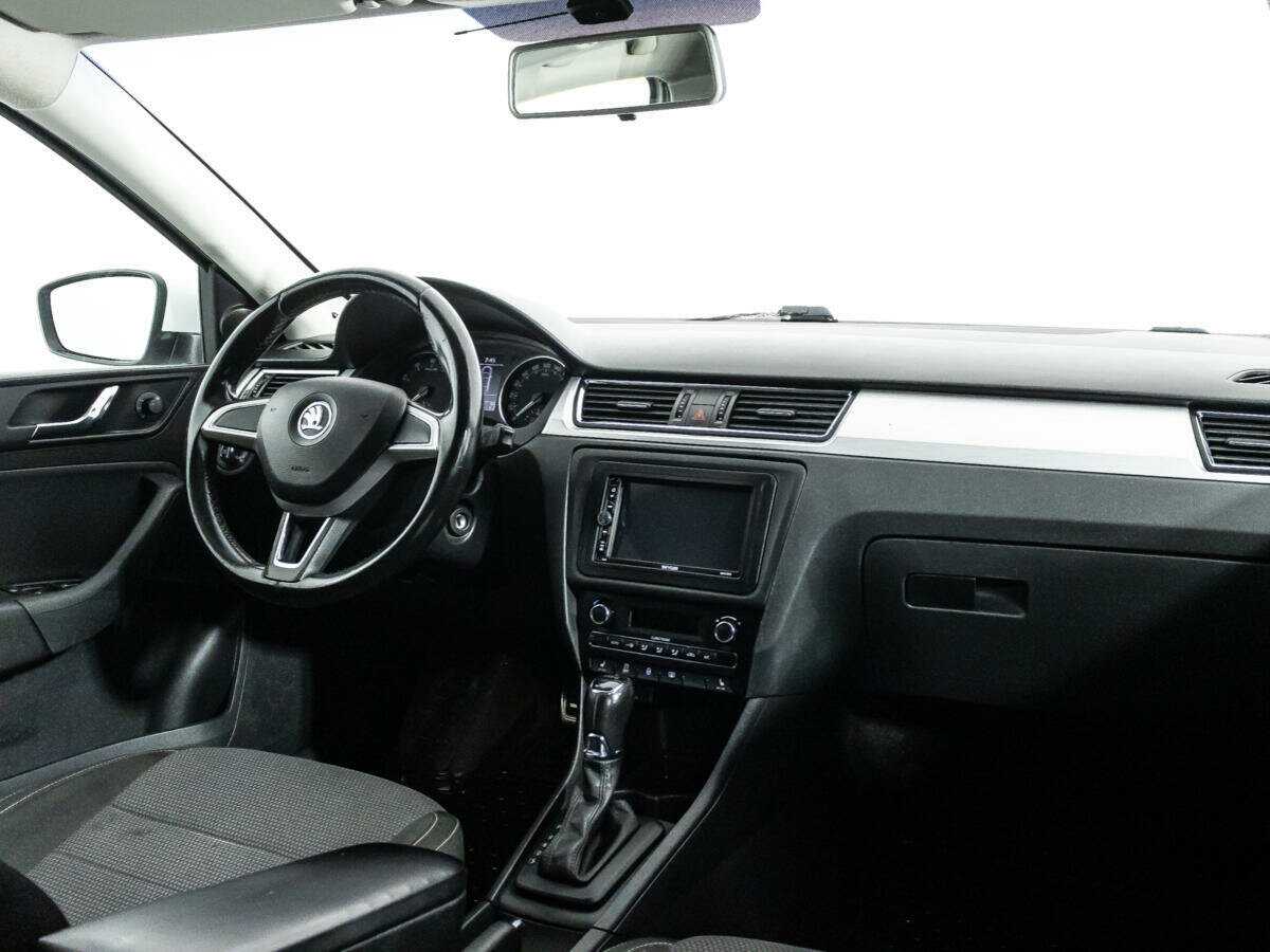 Skoda Rapid 2014 года с пробегом. Фото: #4