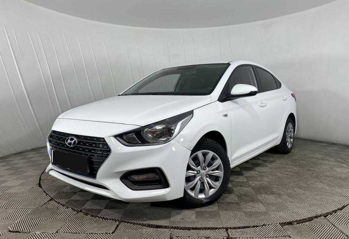 Hyundai Solaris 2020 года с пробегом. Посмотреть фото