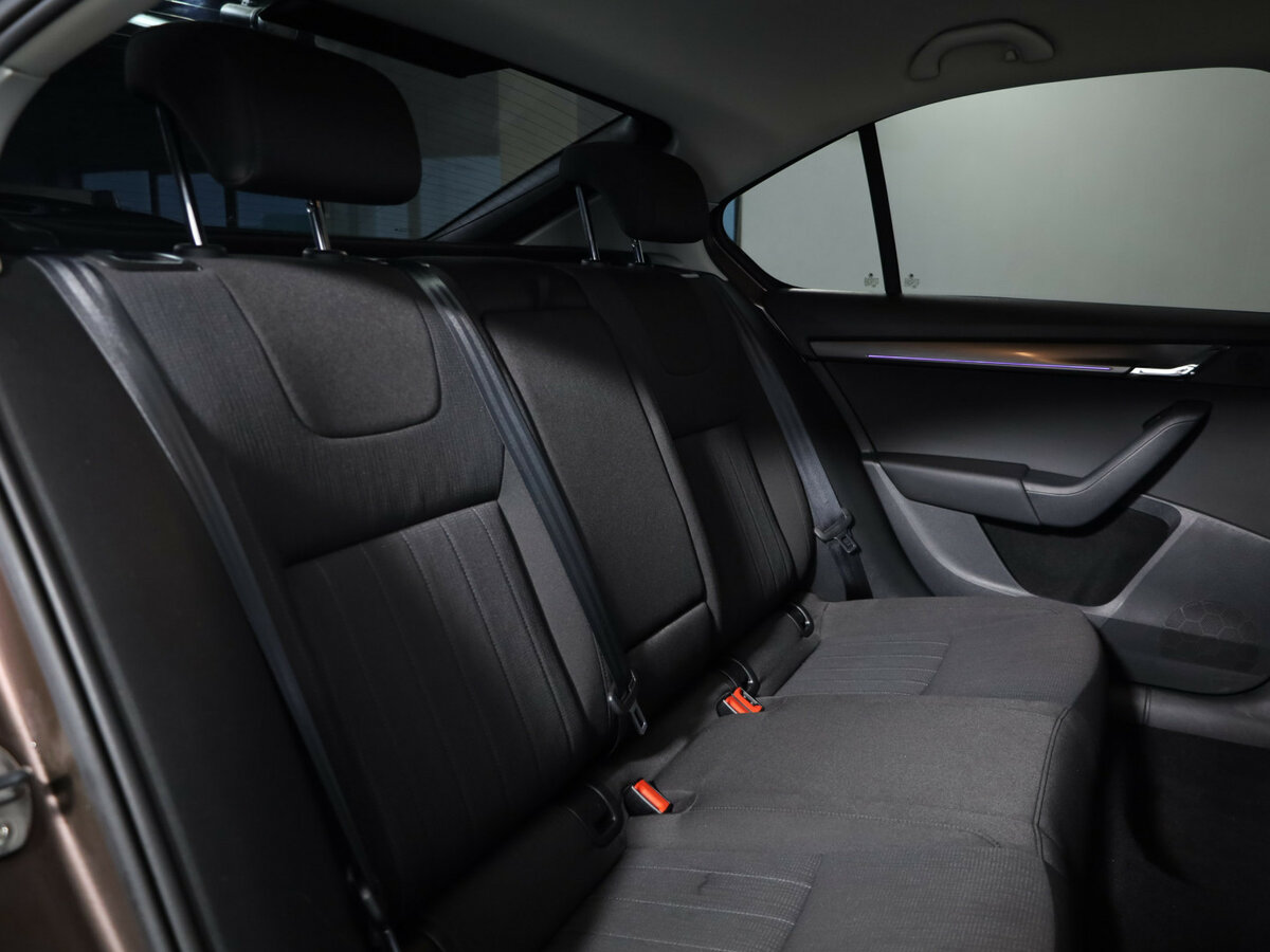 Skoda Octavia 2017 года с пробегом. Фото: #10