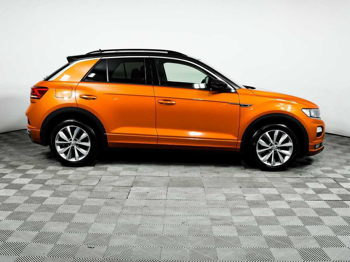 Volkswagen T-Roc 2018 года с пробегом. Фото: #3