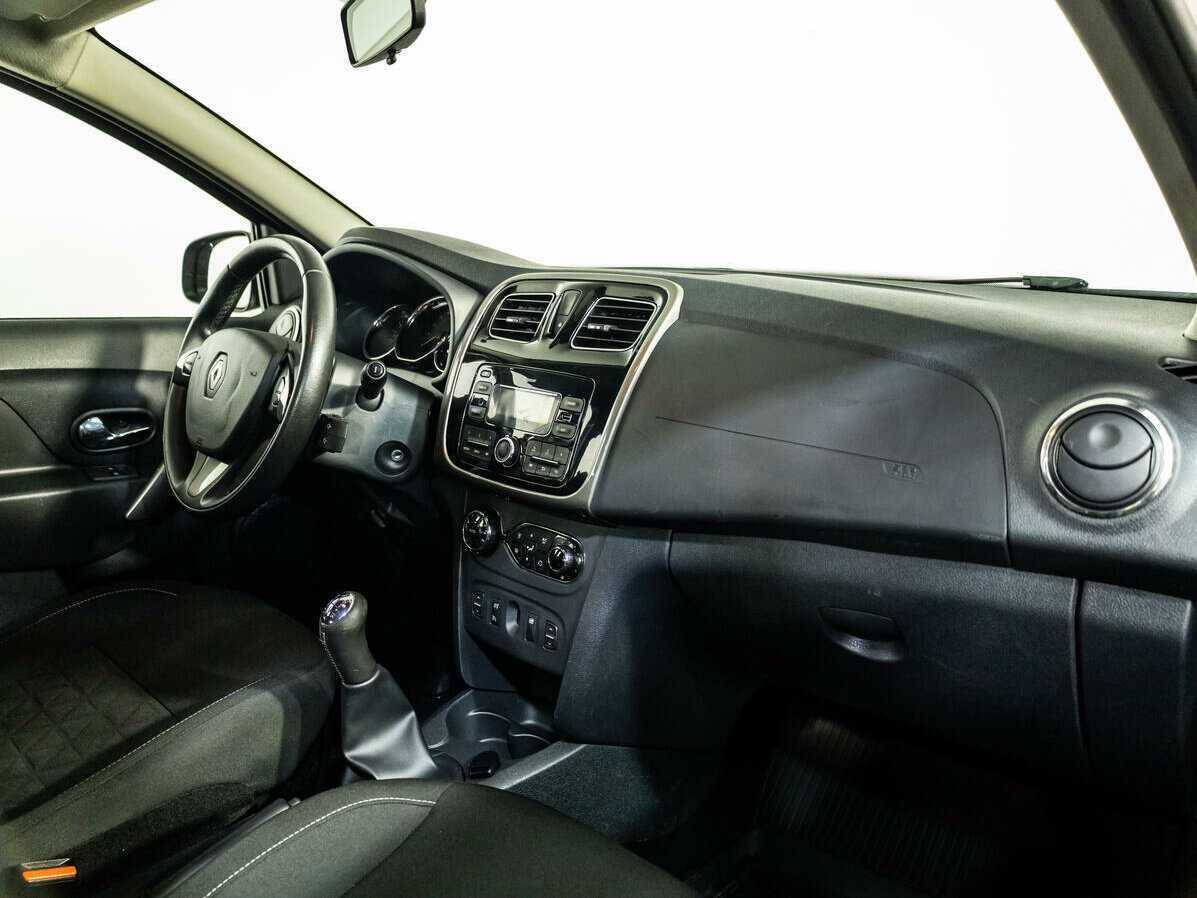 Renault Sandero 2017 года с пробегом. Фото: #7