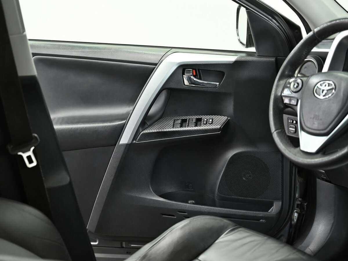 Toyota RAV4 2013 года с пробегом. Фото: #6