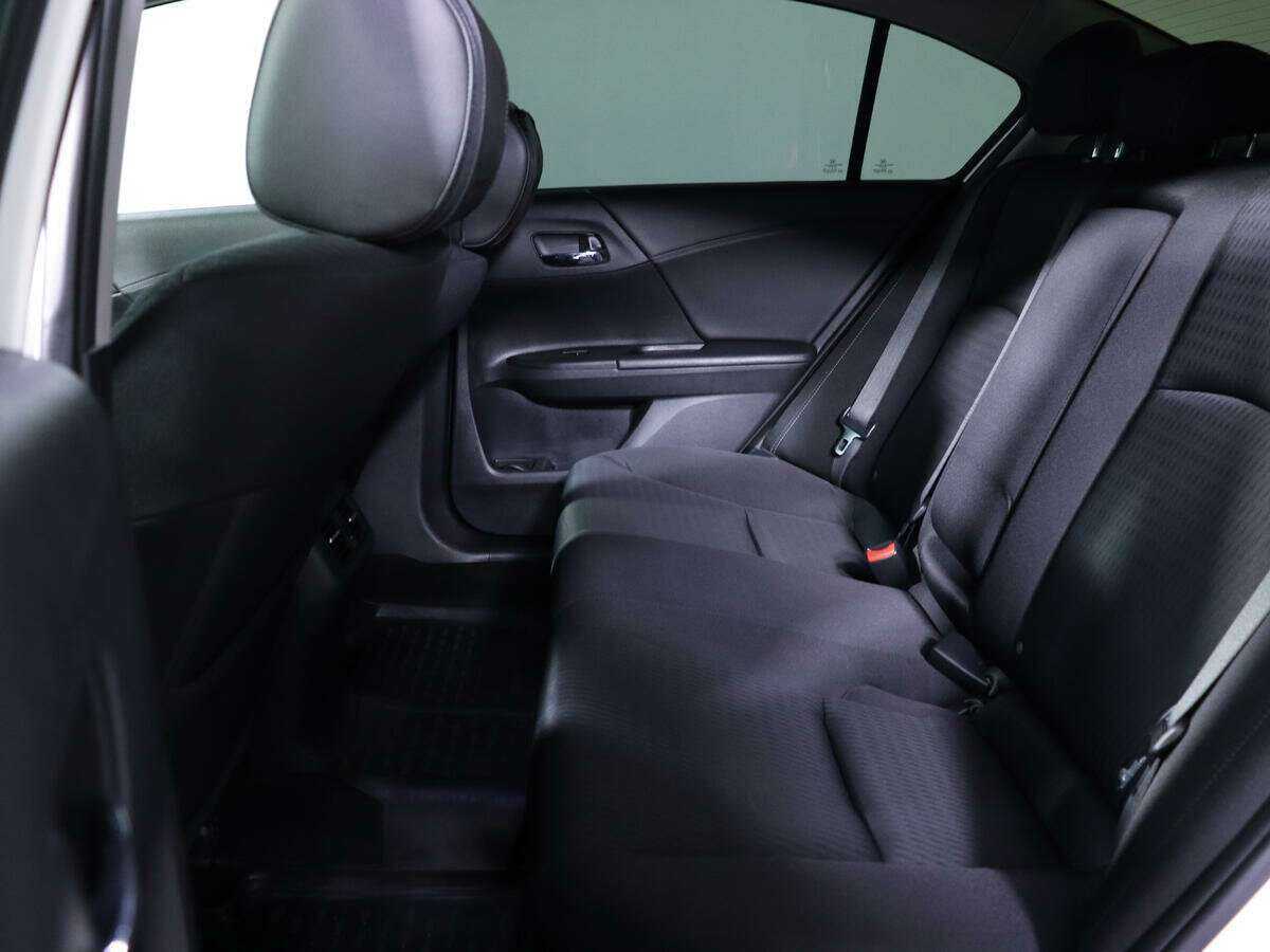 Honda Accord 2013 года с пробегом. Фото: #6