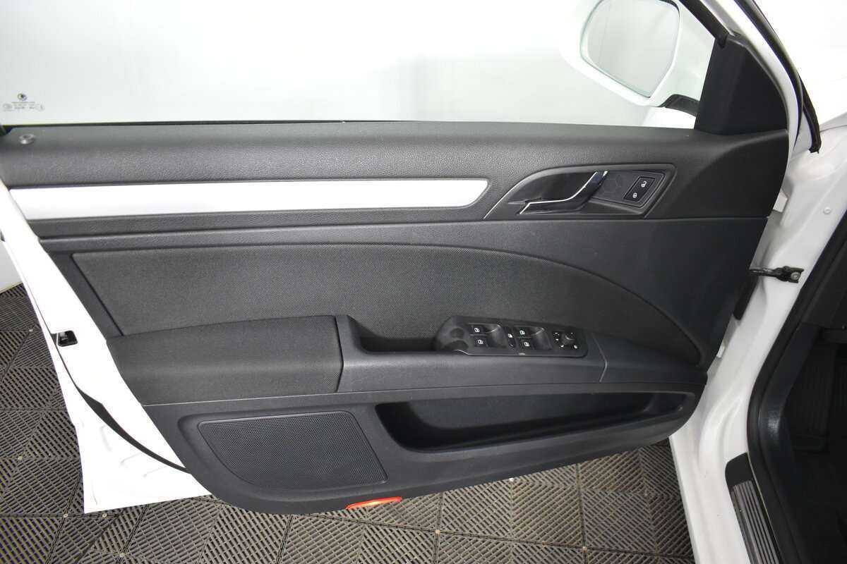 Skoda Superb 2015 года с пробегом. Фото: #8