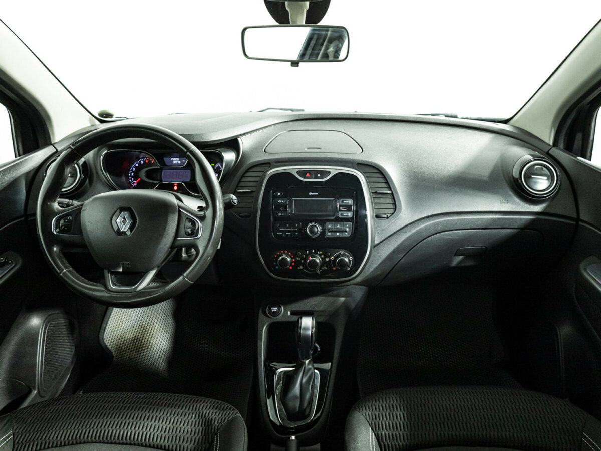 Renault Kaptur 2018 года с пробегом. Фото: #12