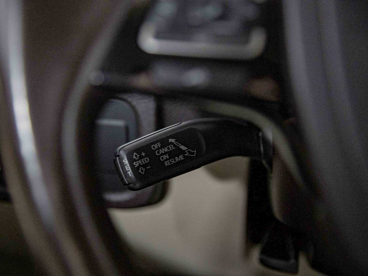 Volkswagen Touareg 2013 года с пробегом. Фото: #7