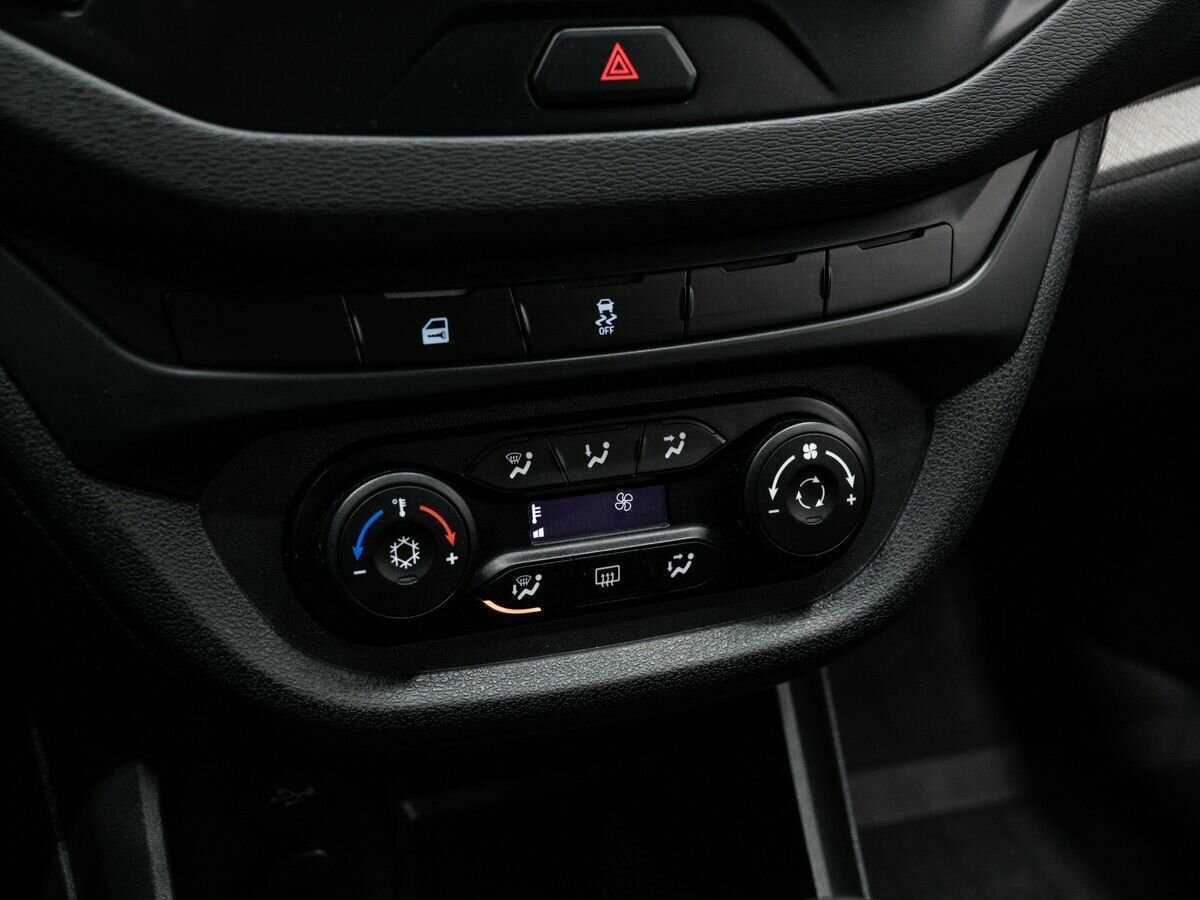 Lada (ВАЗ) Vesta 2017 года с пробегом. Фото: #18