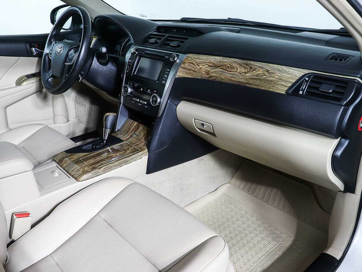 Toyota Camry 2014 года с пробегом. Фото: #10