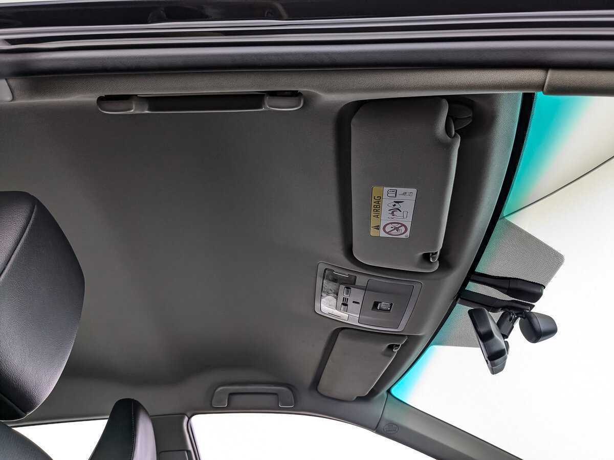 Toyota Camry 2017 года с пробегом. Фото: #18