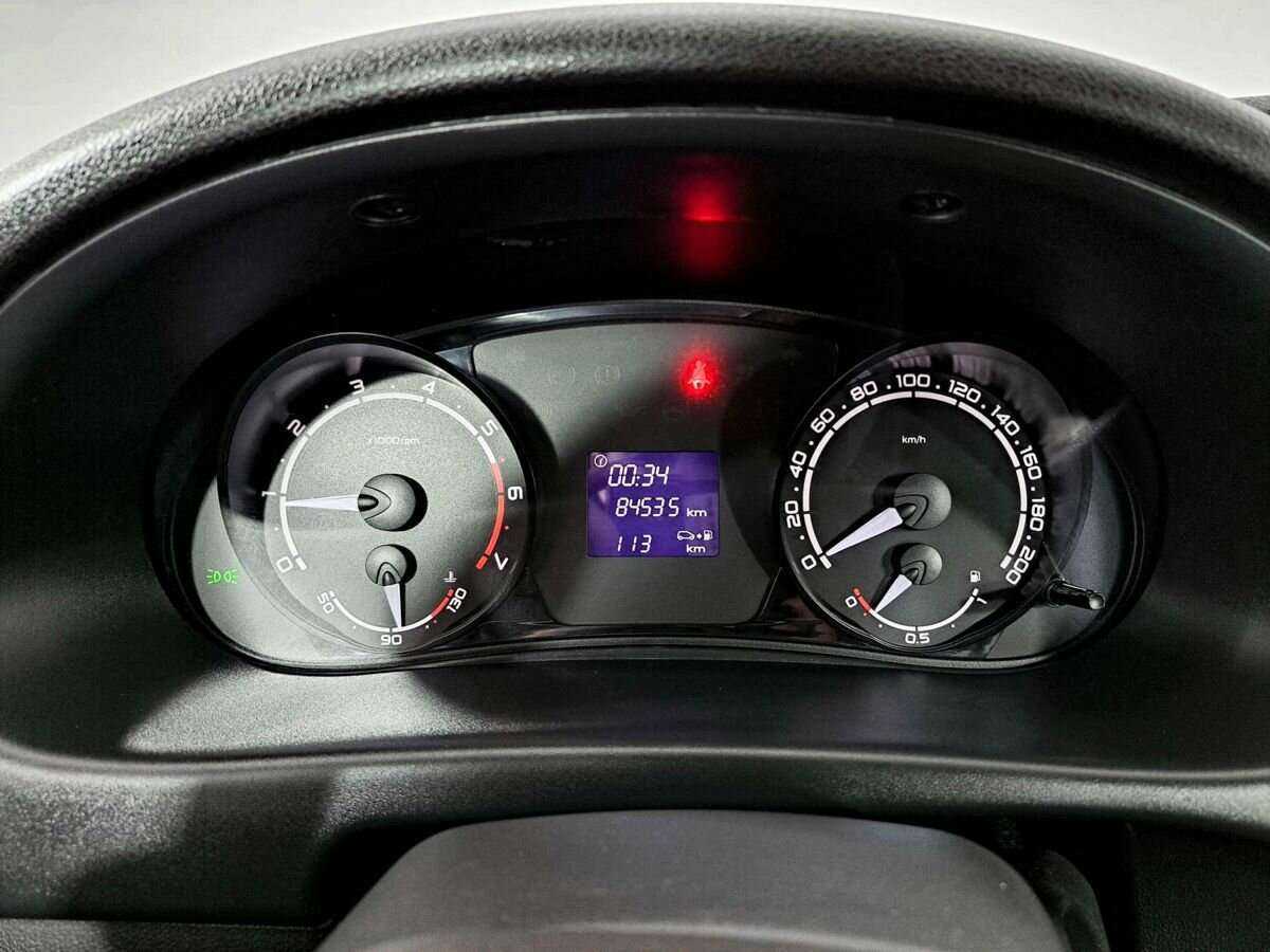 Lada (ВАЗ) Priora 2017 года с пробегом. Фото: #10