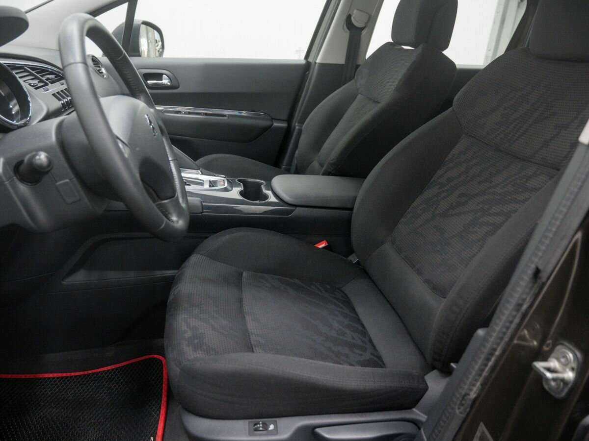 Peugeot 3008 2012 года с пробегом. Фото: #13