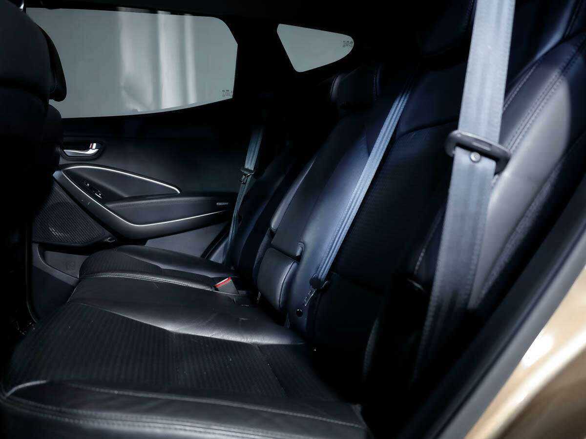 Hyundai Santa Fe 2013 года с пробегом. Фото: #11