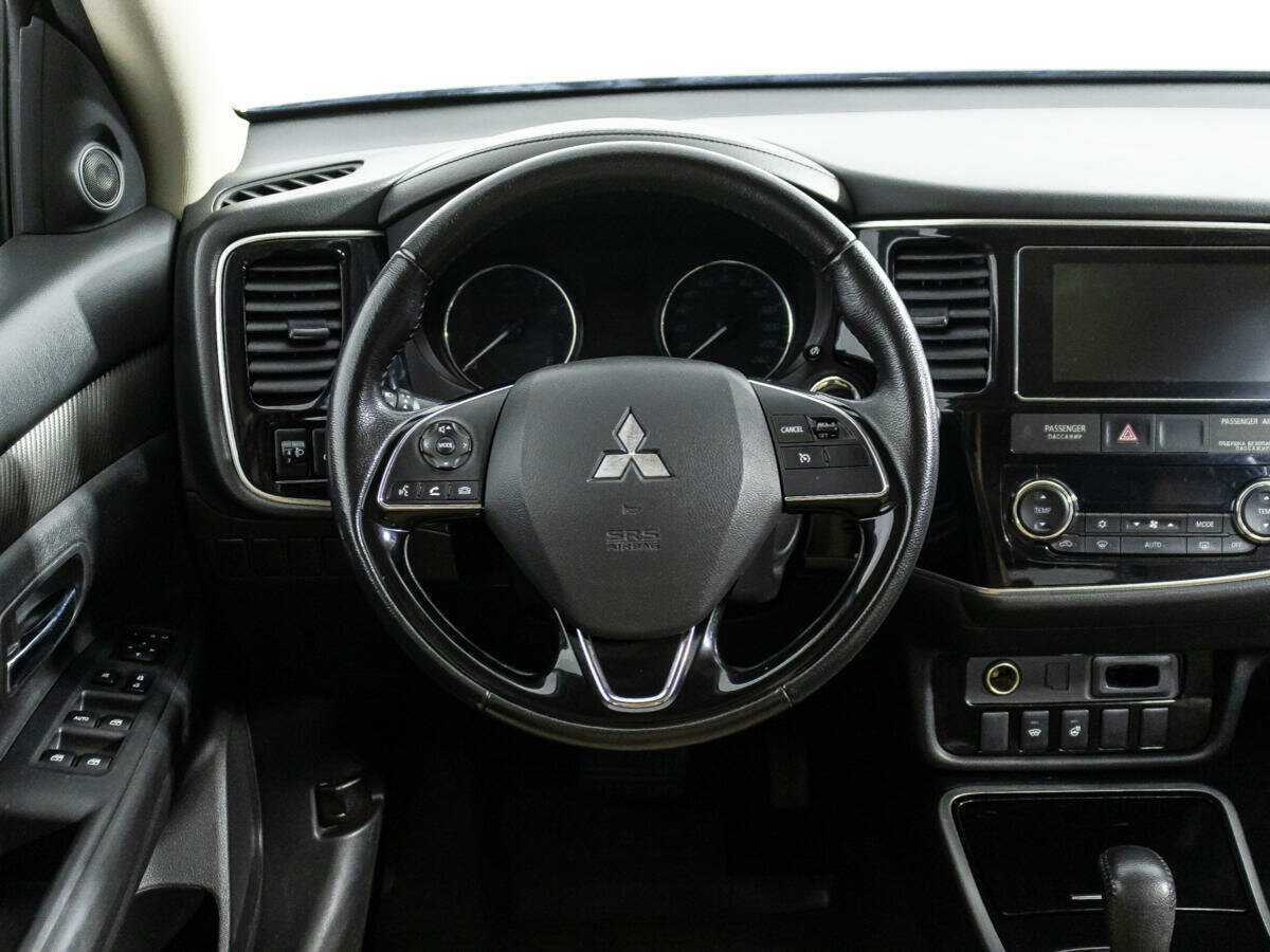 Mitsubishi Outlander 2018 года с пробегом. Фото: #17