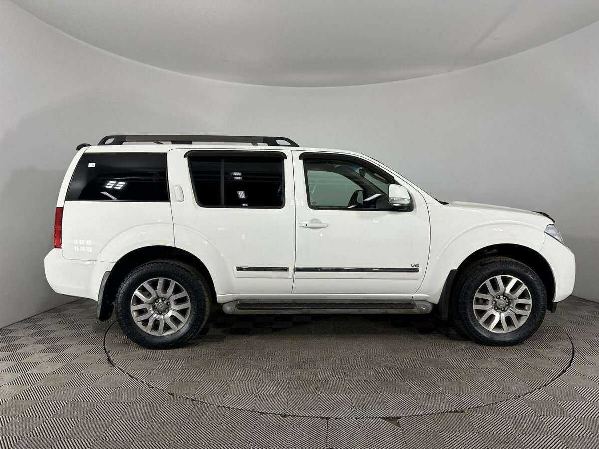 Nissan Pathfinder 2012 года с пробегом. Фото: #3
