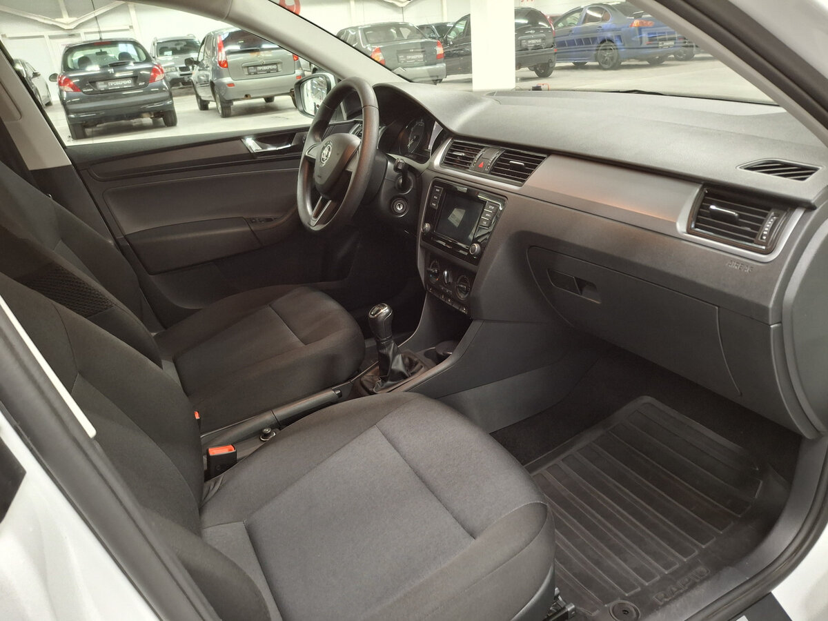 Skoda Rapid 2019 года с пробегом. Фото: #10