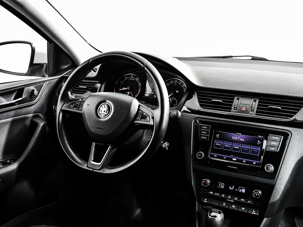 Skoda Rapid 2018 года с пробегом. Фото: #6