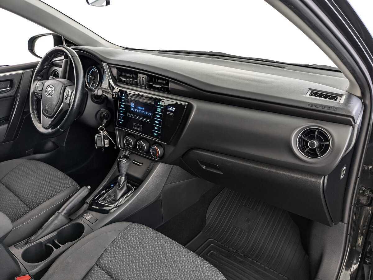 Toyota Corolla 2017 года с пробегом. Фото: #8